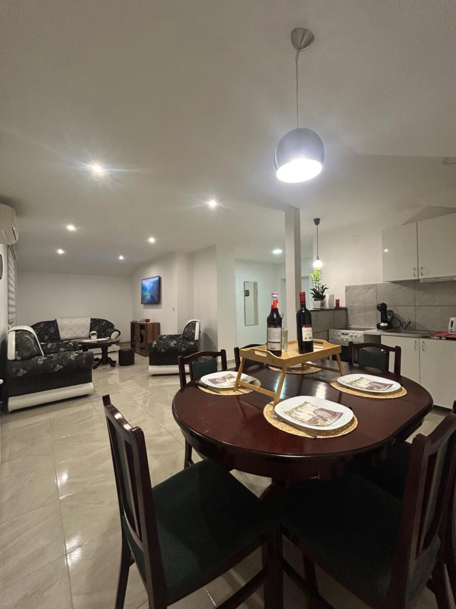 Apartman Diamond Lux Surčin Exterior foto