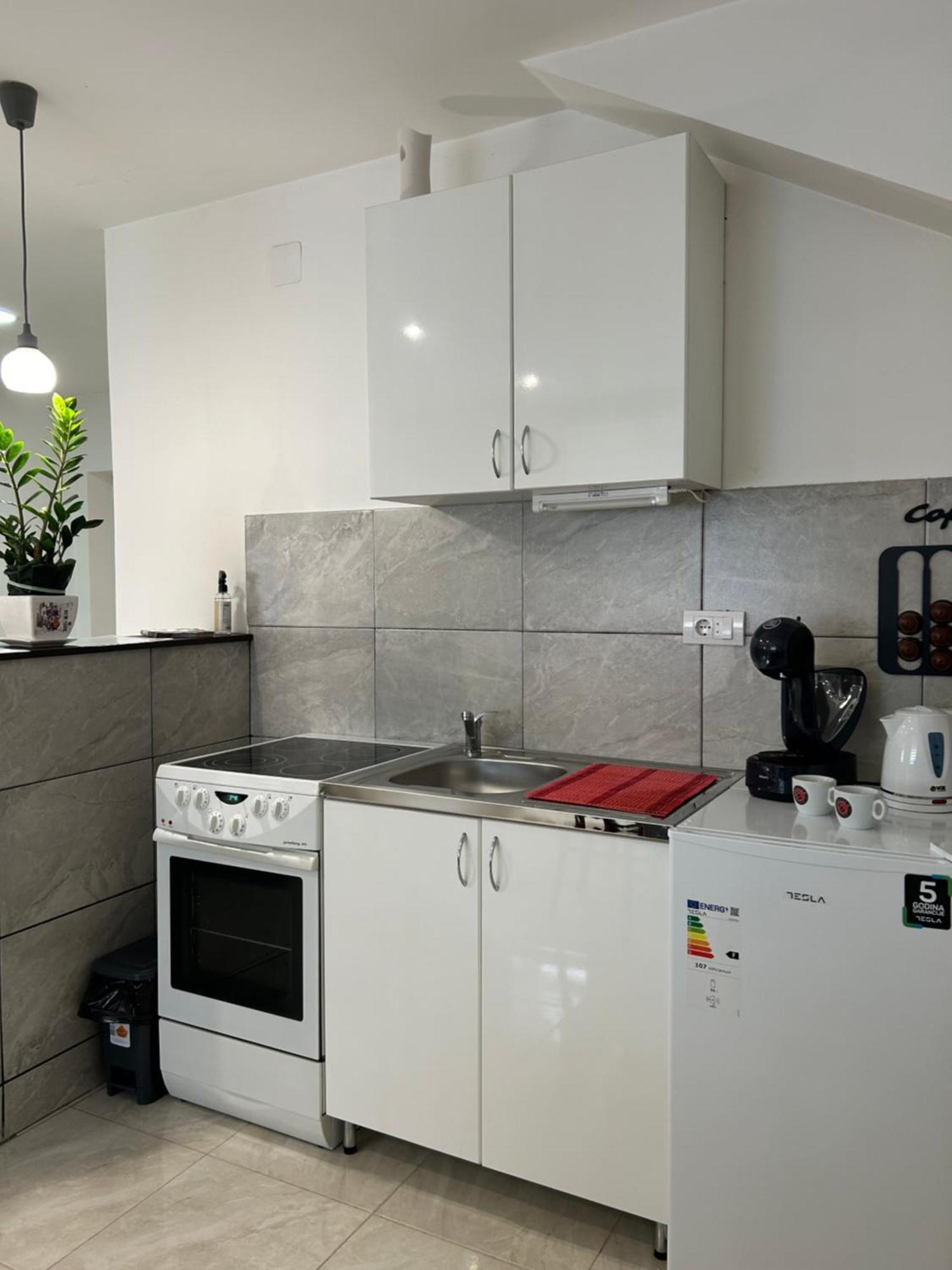 Apartman Diamond Lux Surčin Exterior foto